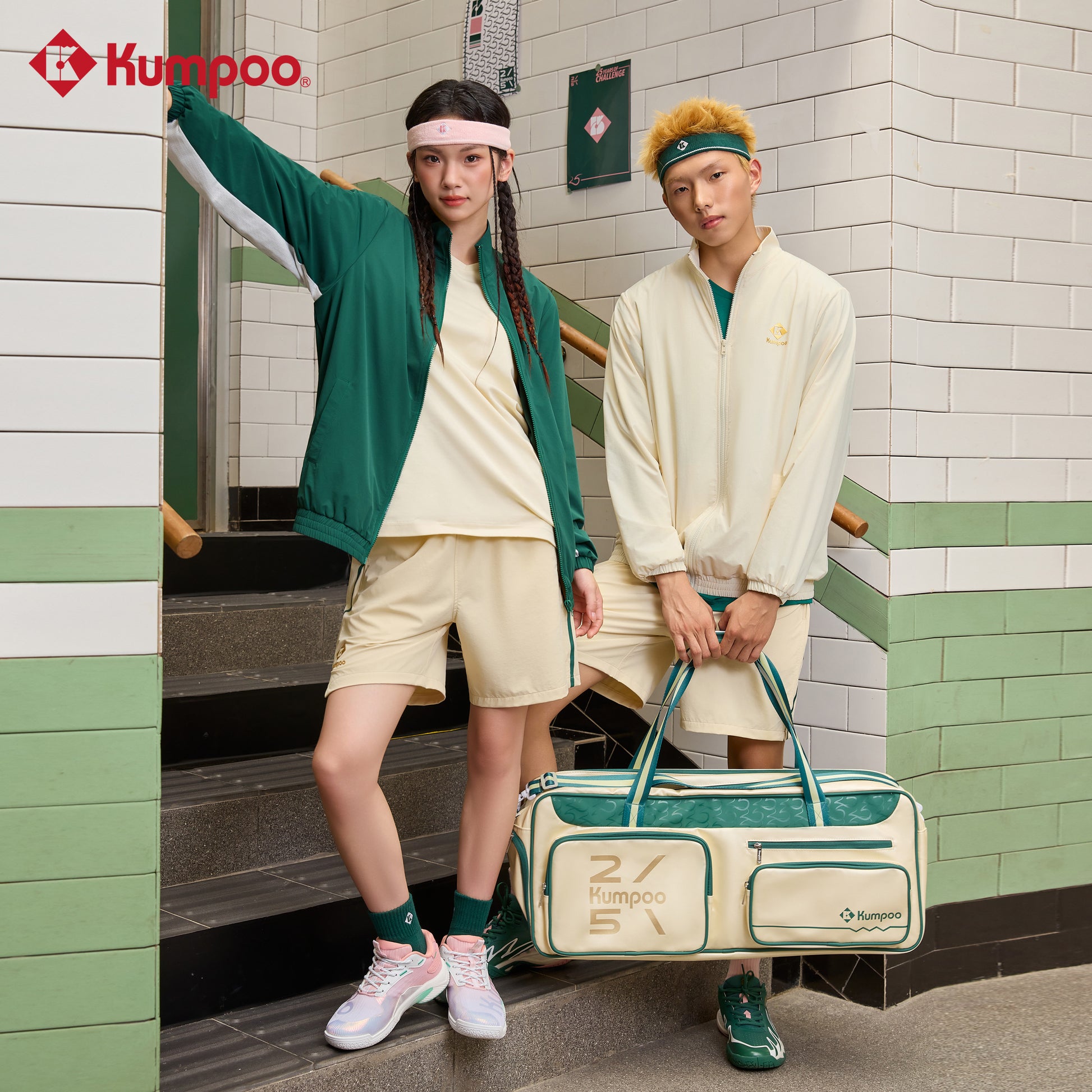 Kumpoo K261U-5545 25th unisex jacket featuring a sleek design and comfortable fit, suitable for casual wear.