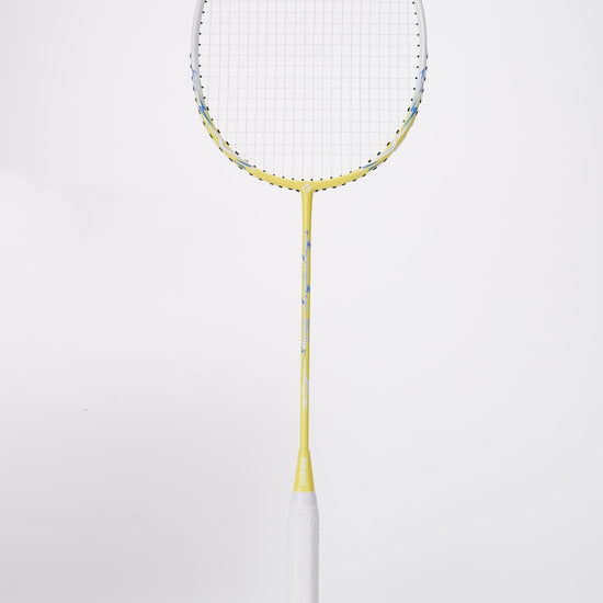 Two Kumpoo 520A(S) LX+ beginner pre-strung badminton rackets with black handles and blue frame accents, side by side.
