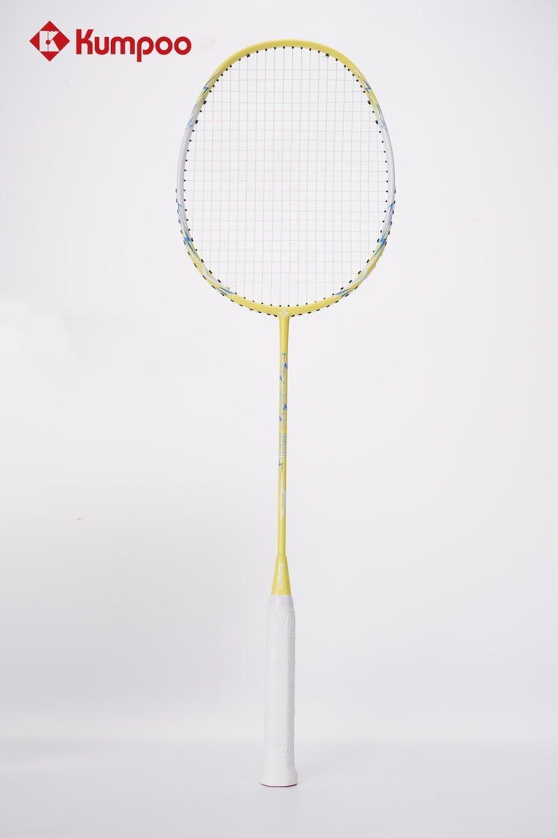 Two Kumpoo 520A(S) LX+ beginner pre-strung badminton rackets with black handles and blue frame accents, side by side.