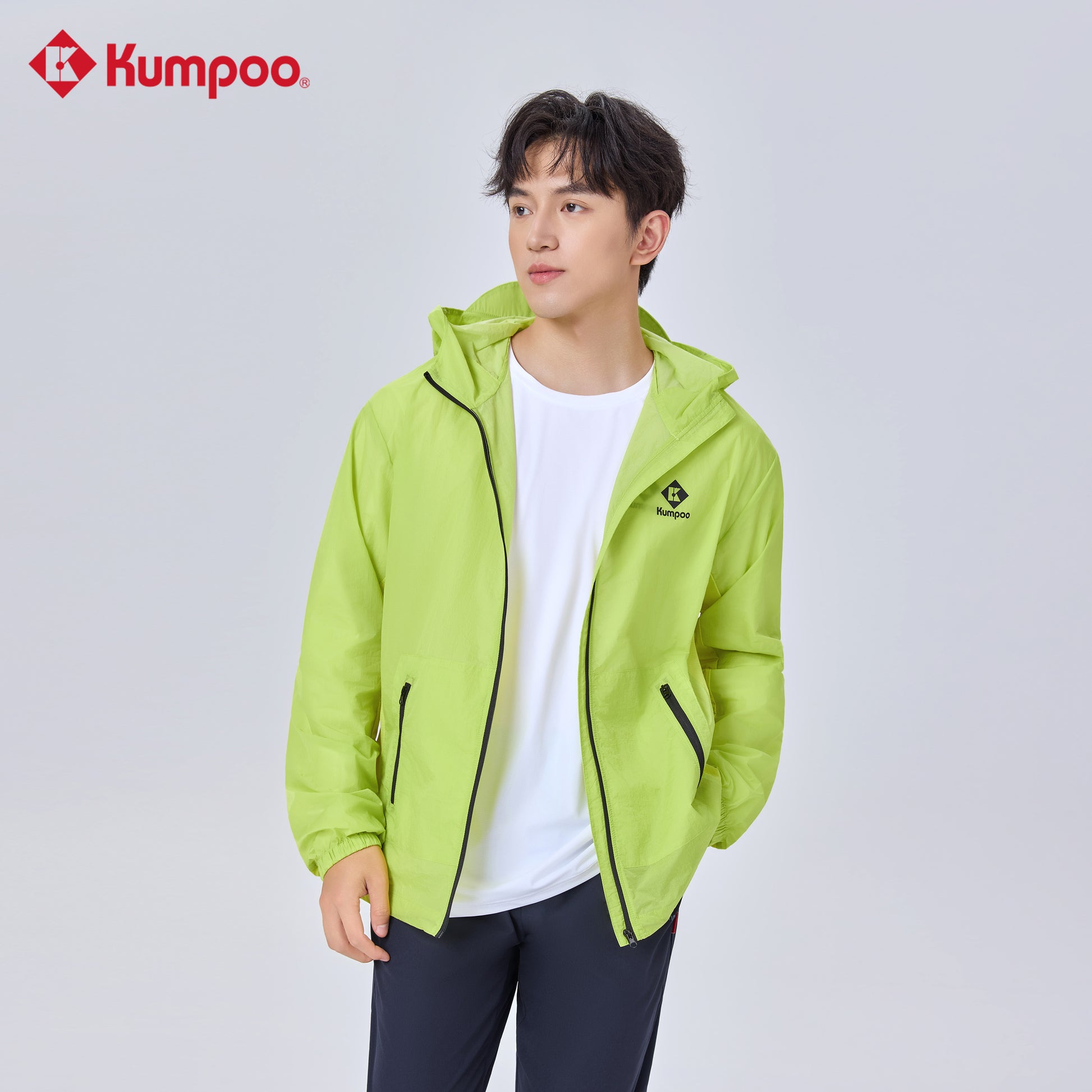Kumpoo K261M-5655 men's long sleeve sports jacket, black with zipper front and sporty design, displayed on a mannequin.