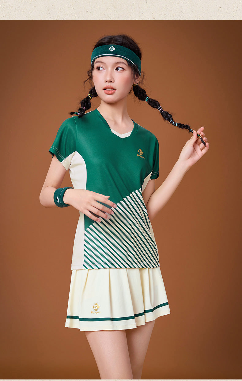 Kumpoo K261W-7542.25th women's long skirt, stylish and comfortable with a flowing fabric, shown in a full-length view.